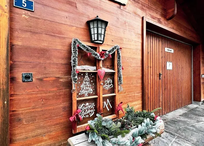 Aphrodite West Magnificent Eiger View 아파트 *